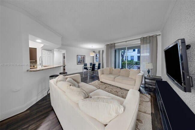 Foto del edificio - 3245 NE 184th St