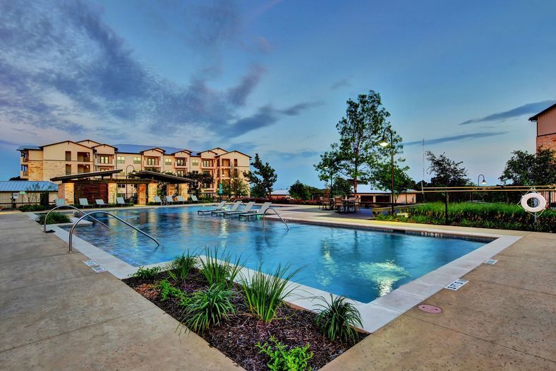 Foto principal - The Playboy Mansion of 1 Bed Apartments
