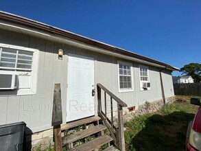 Building Photo - 2212 Cantor Ln