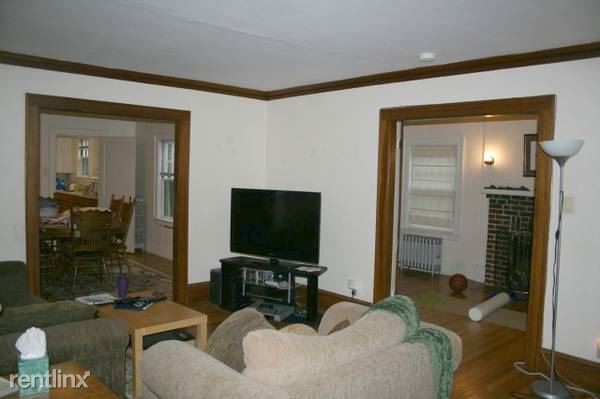 Building Photo - 43 Fuller Rd