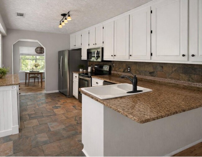 Foto del edificio - 3310 Southshore Ln