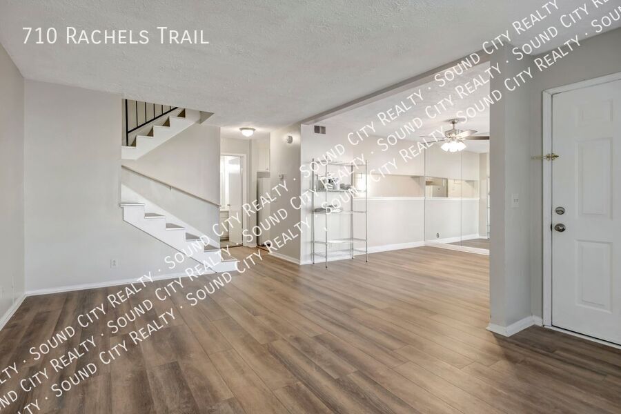 Photo - 710 Rachels Trail-