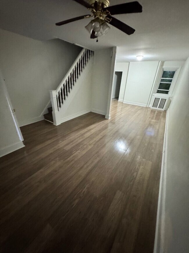 Foto del edificio - Remodeled Beauty - Oak Lane