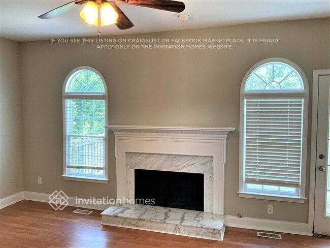 Foto del edificio - 2500 Harbin Springs Cove