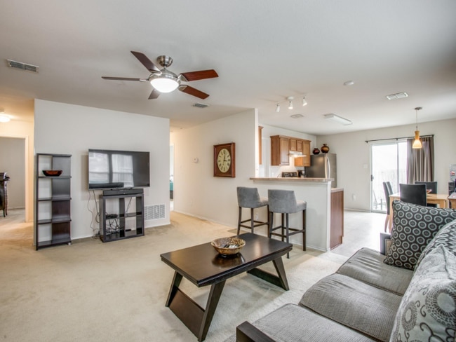 Photo - 1618 Duet Dr House