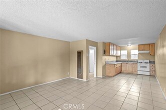 Building Photo - 151 S Idaho St