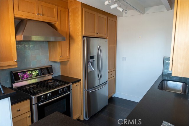 Foto del edificio - 31684 Fairview Rd