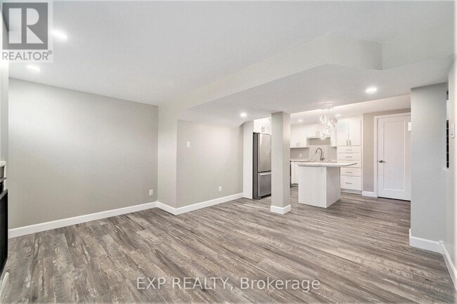 Building Photo - 920 Laviolette St