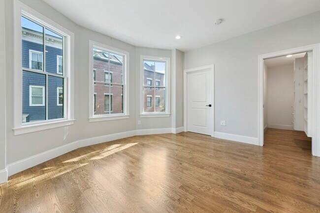 Building Photo - 15 Cordis St