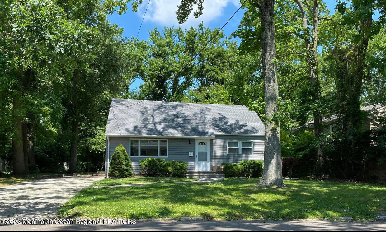 Foto principal - 437 Redmond Ave