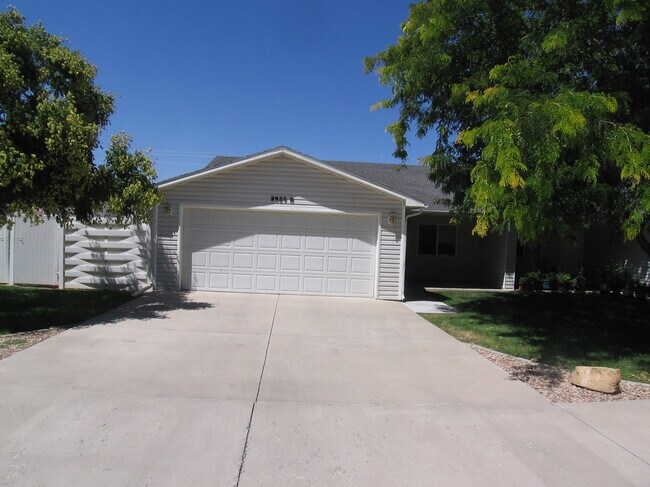 Foto del edificio - 2929 Bunting Ave