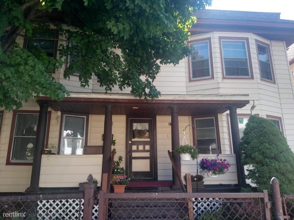 Primary Photo - 1709 W 69th St