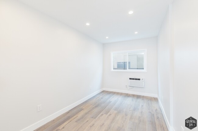 Foto del edificio - 3872 Bentley Ave