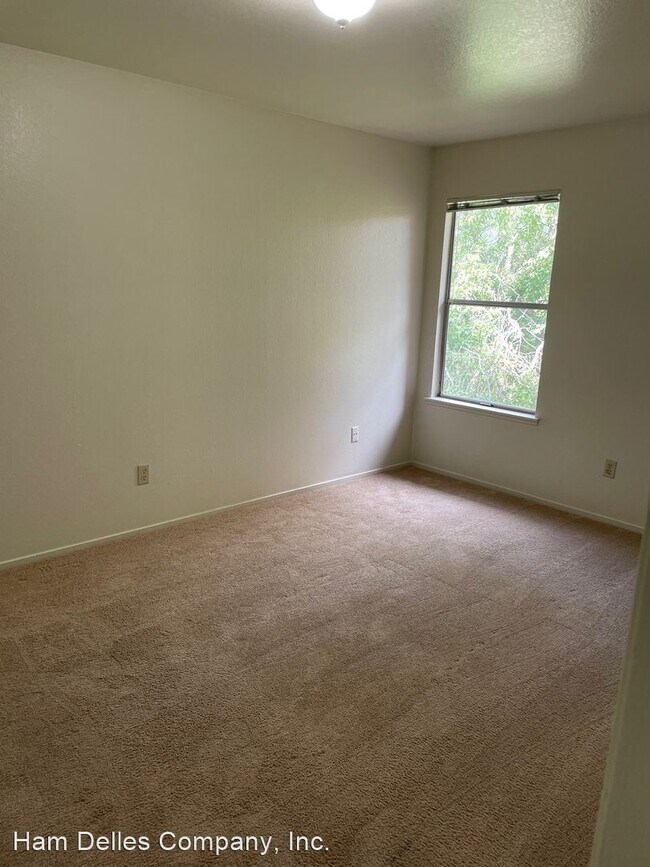 Building Photo - 2 br, 1.5 bath House - 4191 Sonoma Highway
