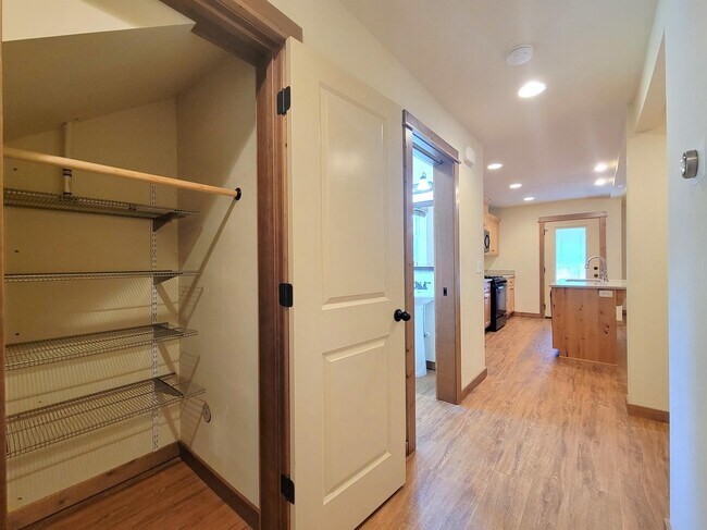 Building Photo - 2767 Fen Way