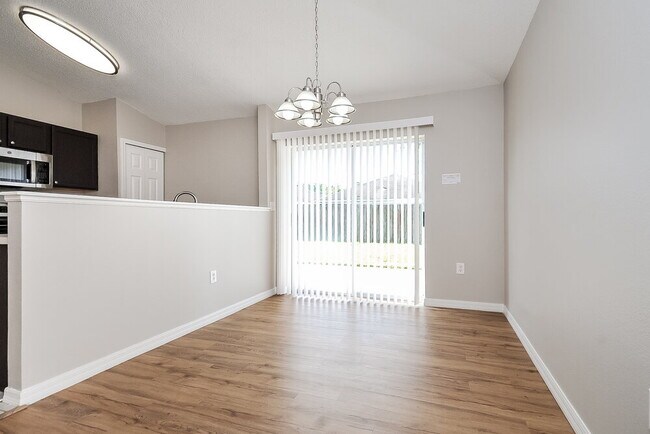 Foto del edificio - 30250 Rattana Ct