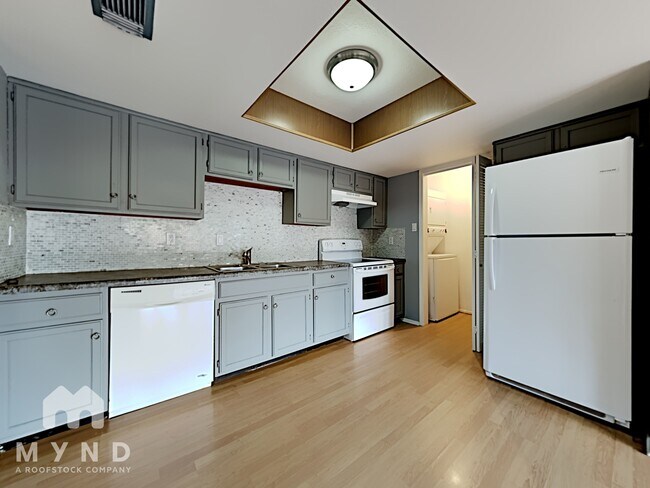 Foto del edificio - 14777 Wunderlich Dr