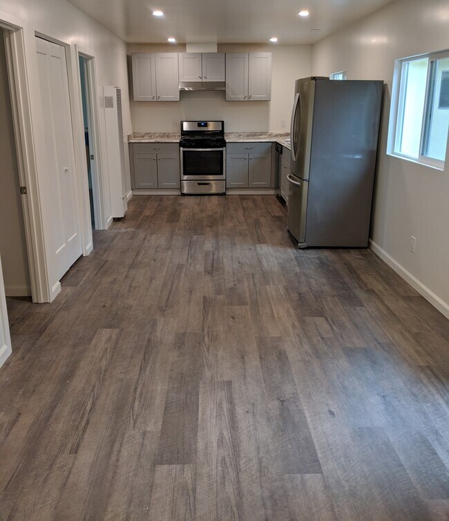 Foto del edificio - 184 Highland Dr