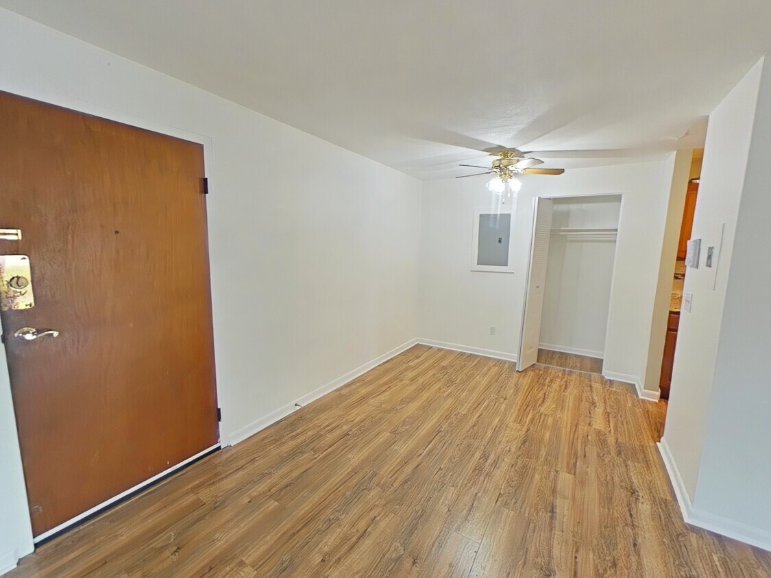 356 Lincoln St Unit 12, Waltham, MA 02451 Condo for Rent in Waltham