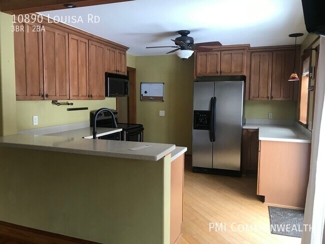 Foto del edificio - 3 Bed / 2 Bath Single Family (Available 8/...