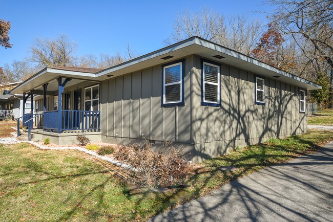 Building Photo - 1614 N 16th St