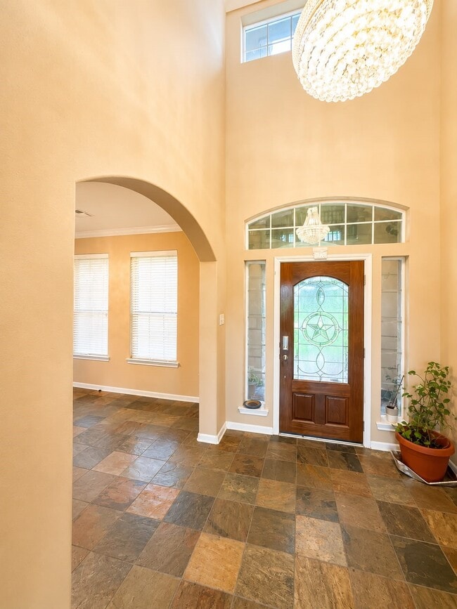 Building Photo - 1738 Palmetto Park Dr