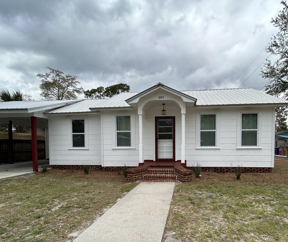 Foto principal - 305 13th St