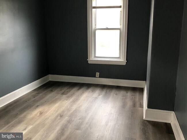 Building Photo - 2415 Tatnall St