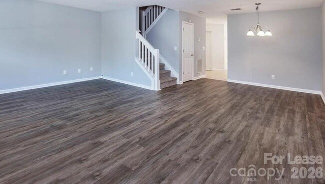 Building Photo - 3134 Summercroft Ln