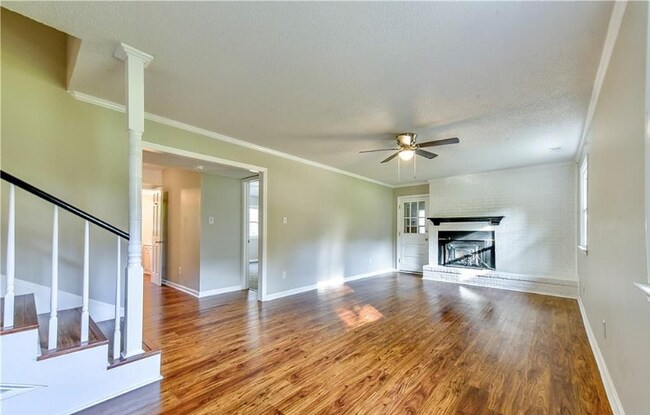 Foto del edificio - 233 Vivian Dr