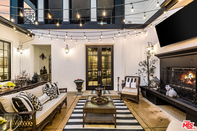 Building Photo - 25550 Prado De Oro