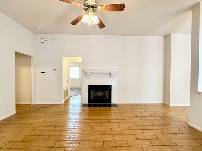 Foto del edificio - 21417 Grand National Ave