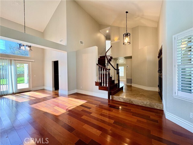 Foto del edificio - 2207 Autumn Ln