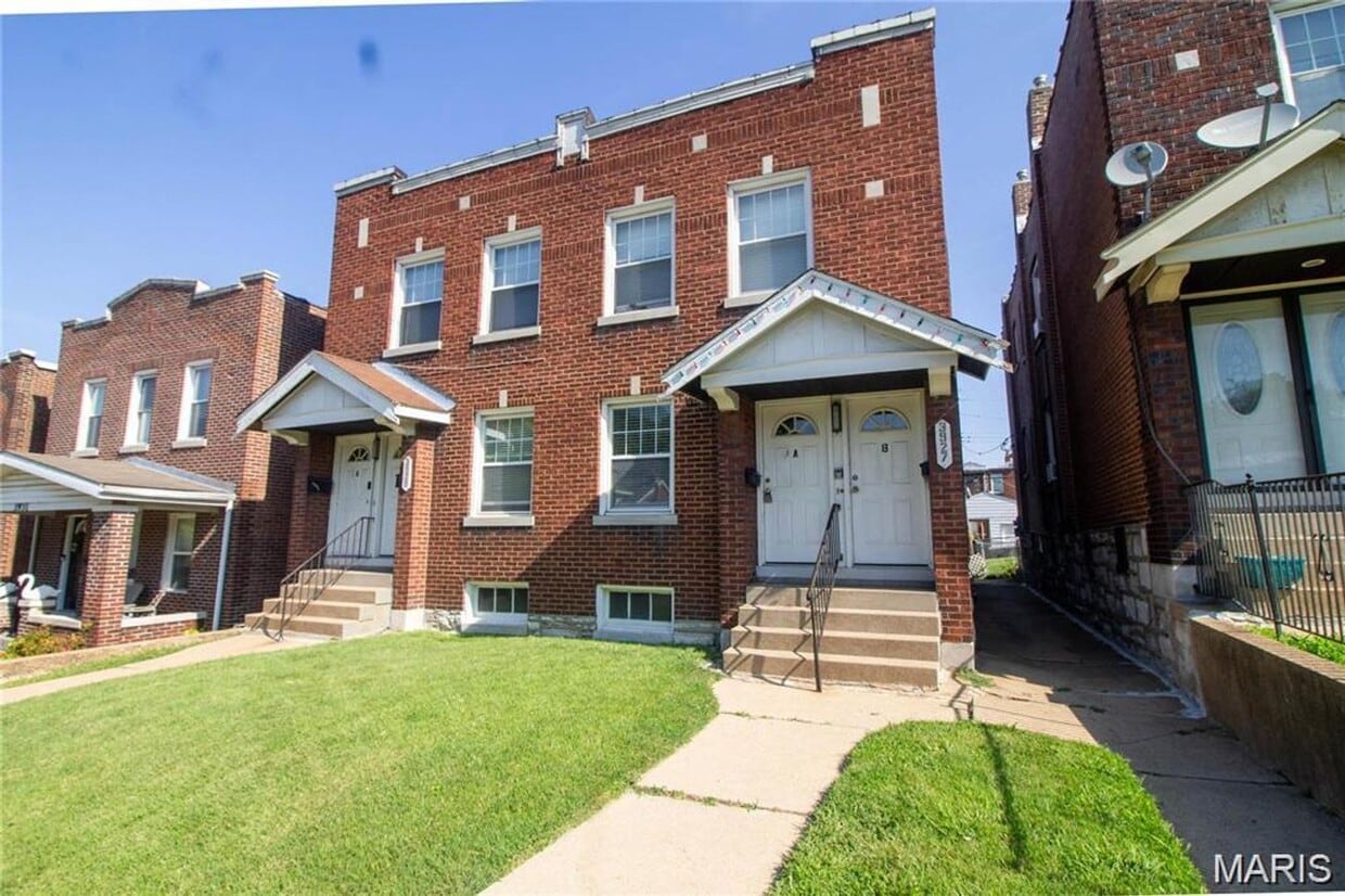 Primary Photo - 3927 Tholozan Ave