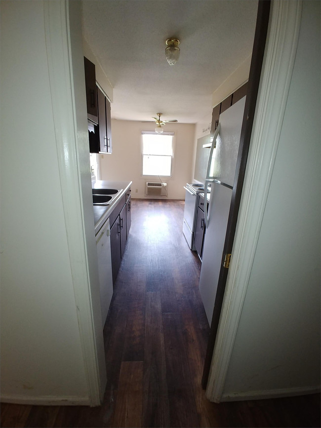 Building Photo - 5271 Eastwick Dr