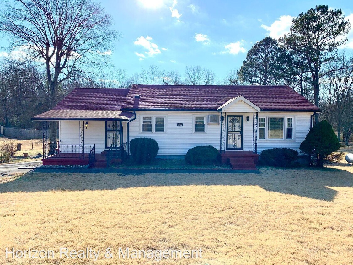 Foto principal - 1850 Cumberland Heights Rd