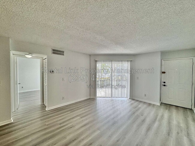 Building Photo - 150 Santa Clara Dr