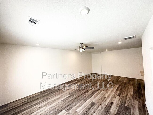 Foto del edificio - 875 S Amarillo Ave