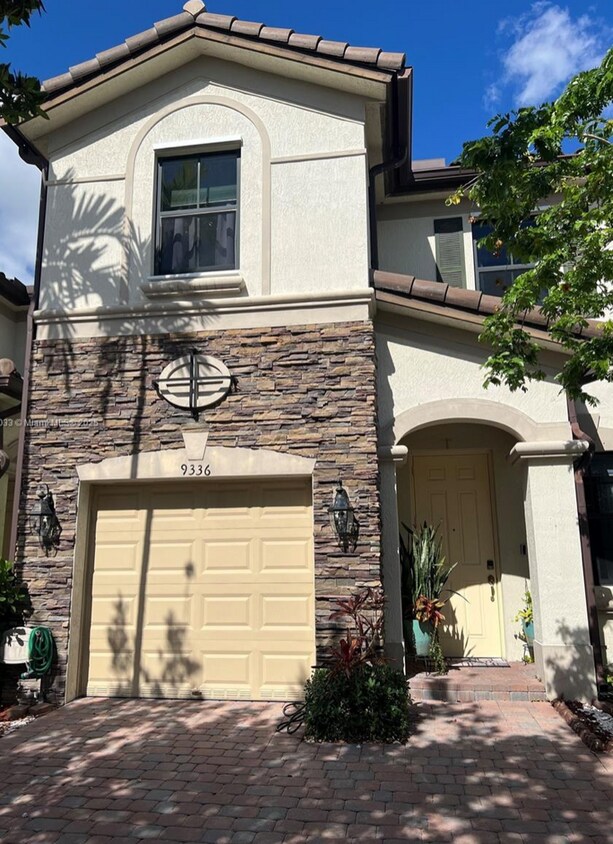 Primary Photo - 9336 W 34th Ct