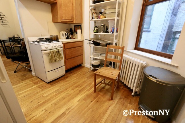 Foto del edificio - 31 Bank St