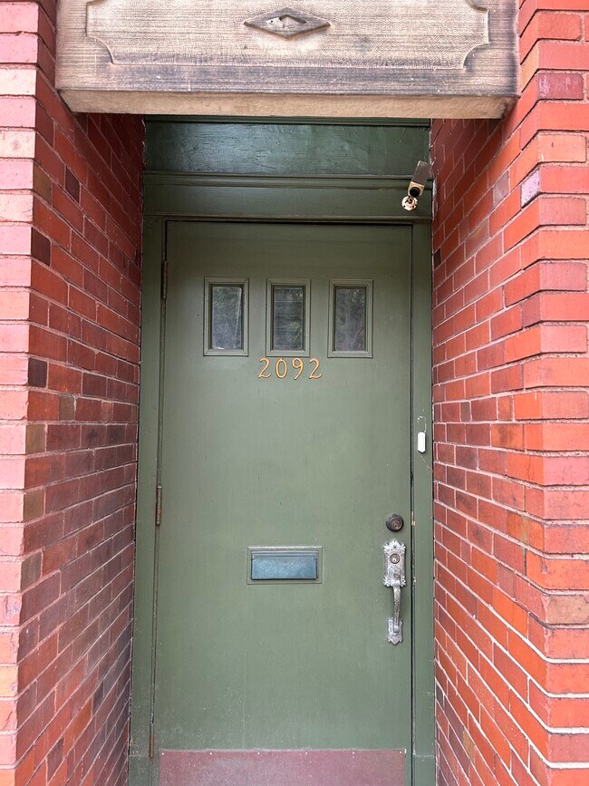 Foto del edificio - 2092 Murray Hill Rd