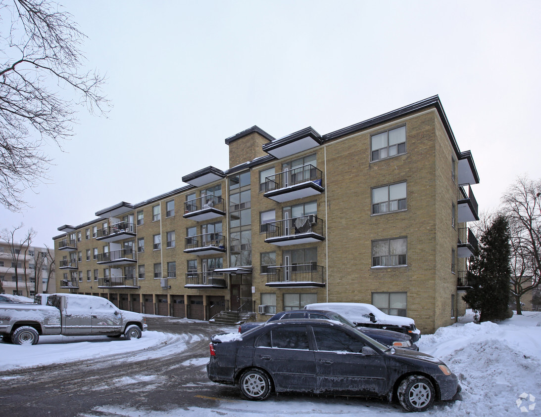 Primary Photo - 29 Upper Canada Drive