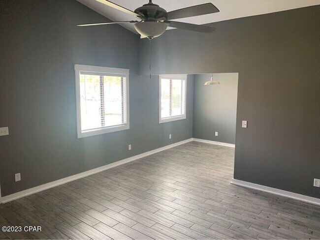 Foto del edificio - 114 Kacy Ln