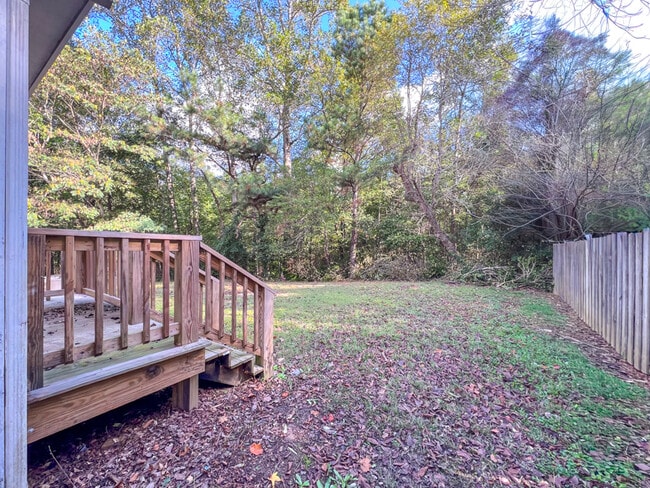 Building Photo - 35 Fox Hill Dr