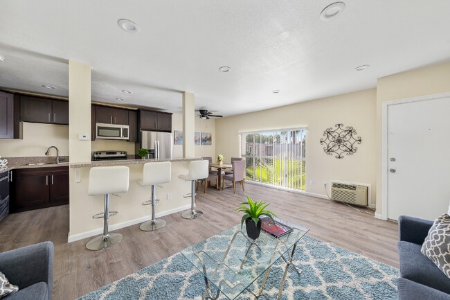 Foto del edificio - 7025 Waite Dr