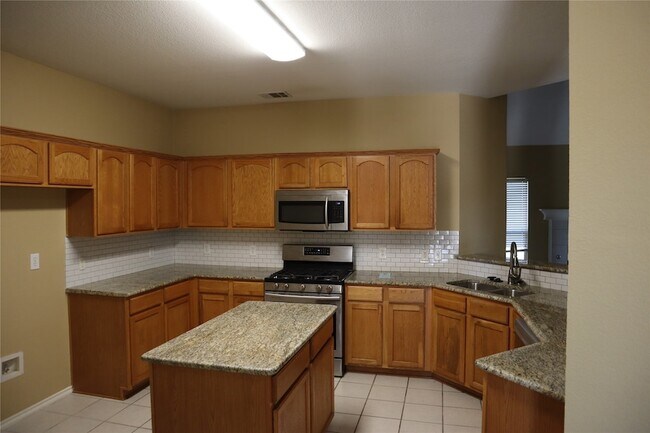 Foto del edificio - 9724 Old Field Dr