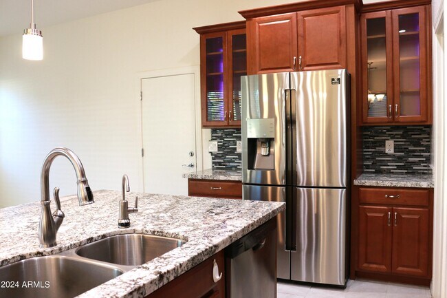 Foto del edificio - 2447 N 149th Ln