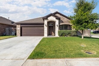 Building Photo - 21 Brooks Ranch Rd