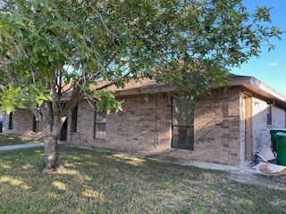 Vista frontal - 811 W Los Tesoros Dr