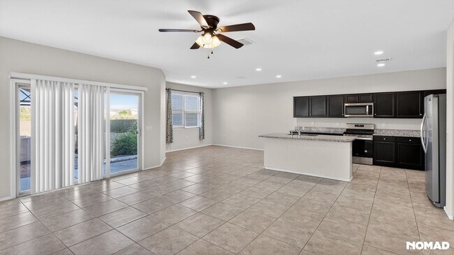 Foto del edificio - 3090 N Lainey Ln